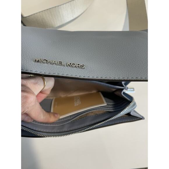 Michael Kors Jet Set Crossbody Wallet Bag – Sky Blue – NWT – Leather - Picture 7 of 11